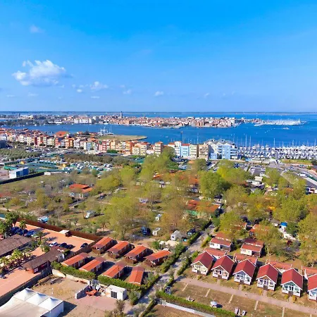 Camping Grande Italia Vulcano 3